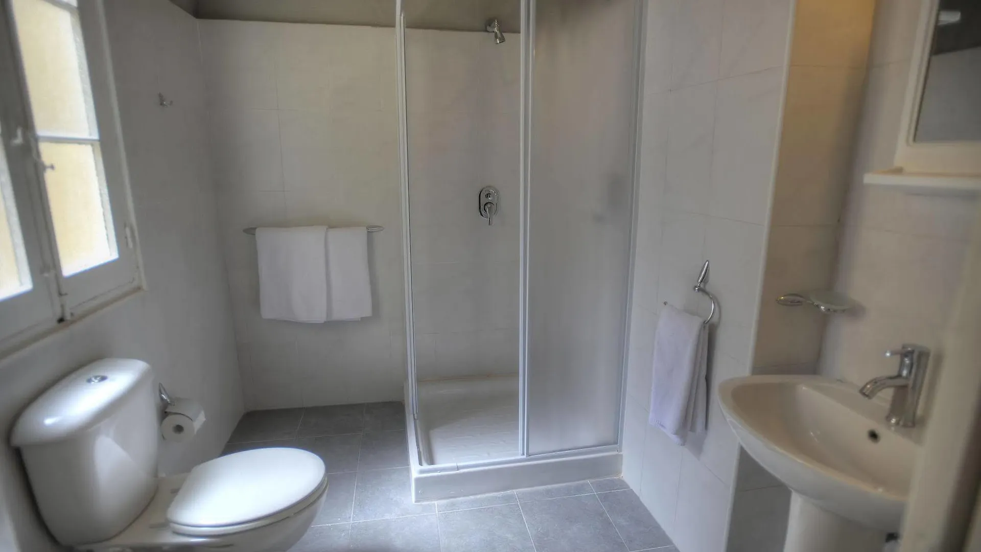 Astra Hotel Sliema 3*,